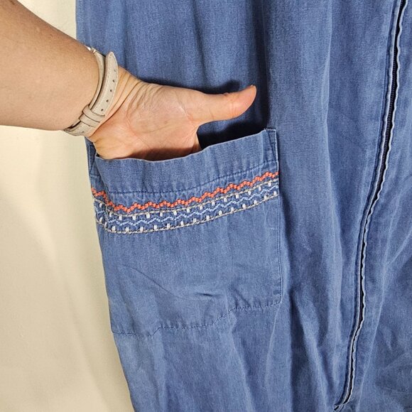 Go Softly Patio Dress 1X Pink Embroidered Zip Front Apron Pockets Cottagecore - Picture 10 of 10